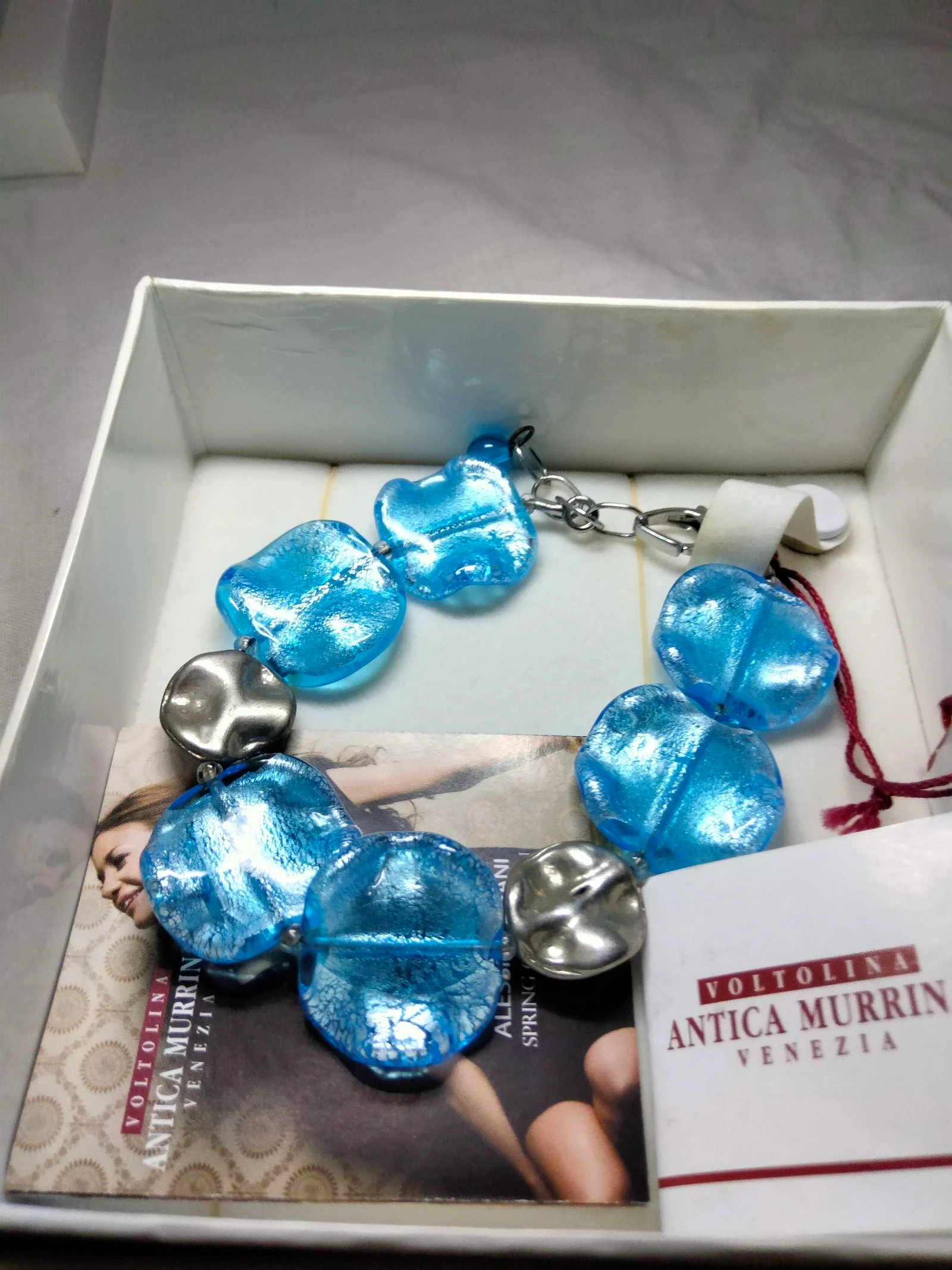 Magnifique bracelet en cristal de Murano et en rhodium. – photo 2